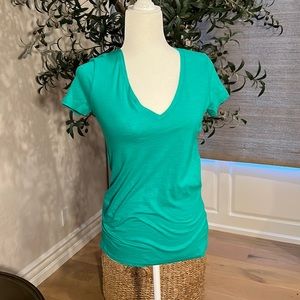 Green V-neck new day tee x-small